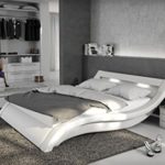 SalesFever Polsterbett 180x200 cm weiß aus Kunstleder mit LED-Beleuchtung | Loox | Designer-Doppelbett in Leder-Optik made in EU