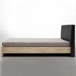 [en.casa] Design Polsterbett Skandinavia (140x200cm)(Furnier - Eiche Natur | Polster Schwarz) Modernes Bett/Kunst-Leder/mit Stecklattenrost /